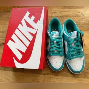 WOMENS NIKE DUNK LOW NEXT NATURE size 7